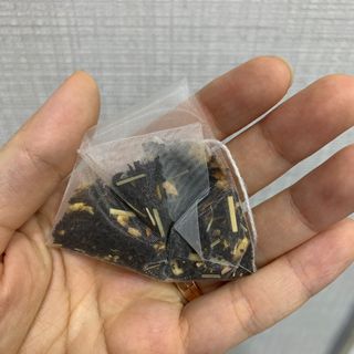 [오프블랙] 아침을 상큼하게 시작하는 에너지티! 유아골든 블렌딩홍차 12T — 5점을 준 리뷰어가 2022년 1월 올린 사용 사진