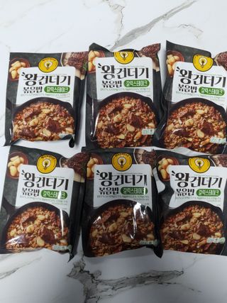 한성기업 무볼레 왕건더기 볶음밥 갈릭스테이크 — 5점을 준 리뷰어가 2021년 10월 올린 사용 사진