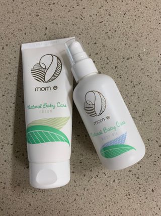 mom e 맘이 내추럴 베이비 케어 크림+바디오일 — 4점을 준 리뷰어가 2021년 1월 올린 사용 사진
