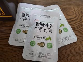 참유원 특허제조 활력 여주진액 여주즙 50포 — 5점을 준 리뷰어가 2022년 1월 올린 사용 사진