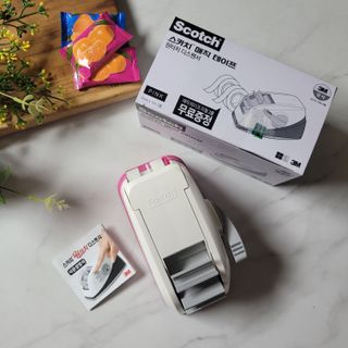 3M 한번의 터치로 깔끔하게 착! 원터치 테이프 디스펜서 — 5점을 준 리뷰어가 2023년 7월 올린 사용 사진