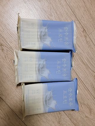 서울약사신협_순수초유프로틴_2.5gx30포 — 5점을 준 리뷰어가 2021년 11월 올린 사용 사진