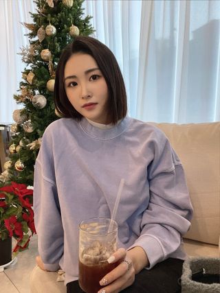 MAPLESYRUPFACTORY 메이플 피그먼트 맨투맨 8.COL — 5점을 준 리뷰어가 2022년 12월 올린 사용 사진