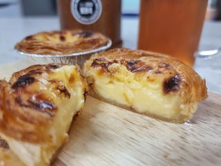 디앙뜨 포르투갈 에그타르트 오리지널 맛+패션후르츠 맛 중 택1 — 5점을 준 리뷰어가 2021년 8월 올린 사용 사진