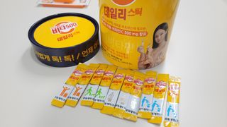 광동생활건강 [광동] 제니비타민C 비타500데일리스틱 180포+제니등신대+제니스티커 — 5점을 준 리뷰어가 2021년 12월 올린 사용 사진
