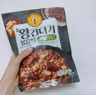한성기업 무볼레 왕건더기 볶음밥 갈릭스테이크 — 3.5점을 준 리뷰어가 2021년 10월 올린 사용 사진