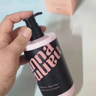 난나 살몬 스파이더 검버섯 미백 톤업 화이트닝 연어 앰플 크림 300ml 대용량 — 5점을 준 리뷰어가 2022년 8월 올린 사용 사진