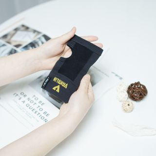 반테린서포터 손목 — 5점을 준 리뷰어가 2021년 4월 올린 사용 사진