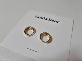 [골드앤디어] 14K 사선 큐빅 원터치 귀걸이_3color — 5점을 준 리뷰어가 2021년 7월 올린 사용 사진