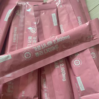 주식회사 얼굴반쪽 [얼굴반쪽 가르시니아 2,800mg] x 14포 1주 젤리 다이어트 보조제 체지방감소 — 4점을 준 리뷰어가 2021년 10월 올린 사용 사진