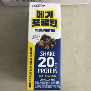 바디랩 프로틴음료 단백질쉐이크 메가프로틴 — 5점을 준 리뷰어가 2022년 4월 올린 사용 사진