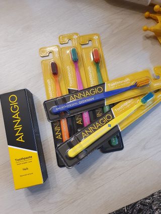 [지오클린] 안나지오 구취케어  기능성 치약 칫솔 세트 (칫솔 5 개+치약 100g 1 개 ) — 5점을 준 리뷰어가 2022년 6월 올린 사용 사진