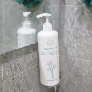 [닥터문] 센텔라 시카케어 화이트머스크 바디워시 1000ml — 5점을 준 리뷰어가 2023년 7월 올린 사용 사진