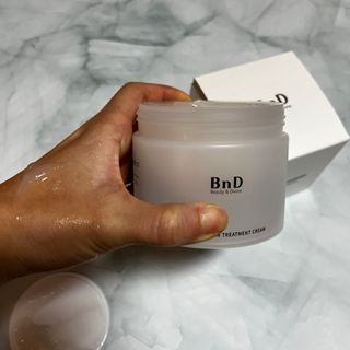 비엔디 2NOW[한글]BnD 바디 주름개선 엉덩이크림 — 4.5점을 준 리뷰어가 2024년 12월 올린 사용 사진