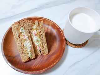 롯데제과 Vbread 포카치아식빵1개 + 미니식빵 1개 + 머핀 2개 세트 — 4.5점을 준 리뷰어가 2021년 9월 올린 사용 사진