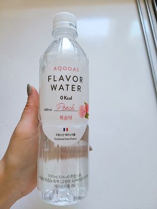 아쿠아스 플레이버워터 ★[아쿠아스] 제로칼로리 플레이버워터 복숭아/청포도 1BOX 20개입 — 5점을 준 리뷰어가 2021년 4월 올린 사용 사진