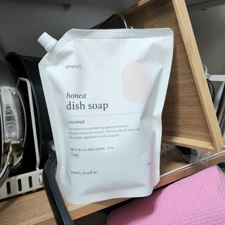 심플리오리빙 어니스트 주방세제 본품 500ml + 리필 900ml (코코넛향) — 5점을 준 리뷰어가 2022년 6월 올린 사용 사진