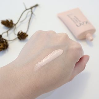 UVX 퀀텀 비너스 맑은 톤업 선세럼 — 5점을 준 리뷰어가 2024년 2월 올린 사용 사진