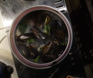 [푸딩팩토리] 바지락홍합탕 500g / 얼큰바지락홍합탕 590g — 5점을 준 리뷰어가 2022년 10월 올린 사용 사진