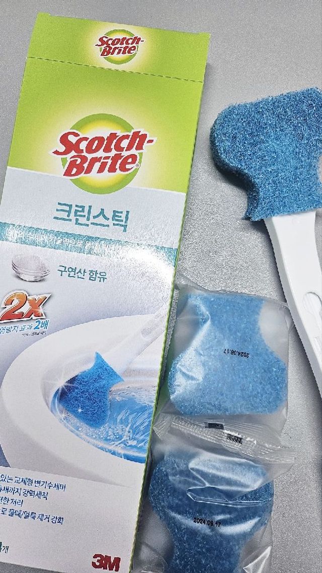 [3M] 스카치브라이트 크린스틱 변기청소 핸들1 + 리필 24개 리뷰 사진