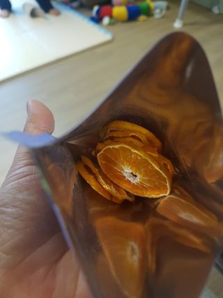아비삭과일칩 5종 /딸기,사과,배,귤,무화과 5종 — 4점을 준 리뷰어가 2021년 4월 올린 사용 사진
