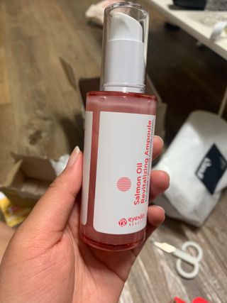 아이앤립 / EYENLIP 아이앤립 연어오일 리바이탈라이징 앰플 — 2.5점을 준 리뷰어가 2021년 4월 올린 사용 사진