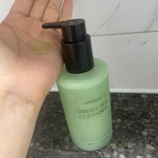 프리마인 메이크업과 들뜨는 각질까지 한방에 깐달걀로! 순하기까지한 셀베이스 그린티클렌저(200ml) — 5점을 준 리뷰어가 2023년 1월 올린 사용 사진
