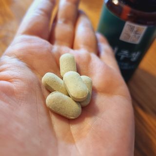 일편강심 여주정,마카정,새싹보리정,보스웰리아정,저분자콜라겐 — 5점을 준 리뷰어가 2021년 7월 올린 사용 사진