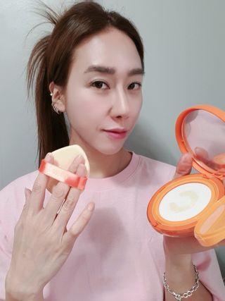 광동생활건강 MF[광동] 비타500✨주름개선·미백·SPF50+🌞퍼펙트쉴드 빅 선쿠션 본품 — 5점을 준 리뷰어가 2024년 5월 올린 사용 사진