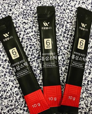[푸름웰니스] 프리미엄 6년근 홍삼스틱 3mg x 100포 — 5점을 준 리뷰어가 2022년 3월 올린 사용 사진