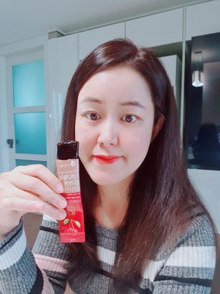 자연에온 가득담은 몽모랑시 타트체리 콜라겐 젤리스틱 — 5점을 준 리뷰어가 2021년 1월 올린 사용 사진