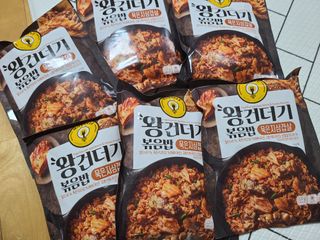 한성기업 무볼레 왕건더기 볶음밥 묵은지삼겹살 — 5점을 준 리뷰어가 2021년 10월 올린 사용 사진