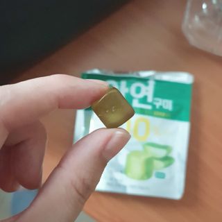닥터유구미 닥터유 콜라겐 비타민 아연 구미 — 4점을 준 리뷰어가 2021년 6월 올린 사용 사진
