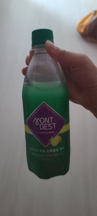 몽베스트 Montbest with Sparkling water Lemon OR Lime 20병(랜덤) — 5점을 준 리뷰어가 2021년 11월 올린 사용 사진