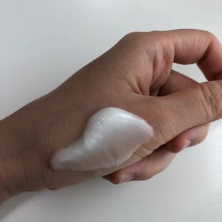 프리마인 바르기만 하면 철벽 스킨케어+24시간 마스크팩 효과. 셀라브 리제너레이팅 시스템 부스터+크림 세트 — 4.5점을 준 리뷰어가 2023년 4월 올린 사용 사진