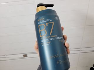 [포레스트스토리] 탈모증상완화 샴푸 1,000ml — 5점을 준 리뷰어가 2022년 3월 올린 사용 사진
