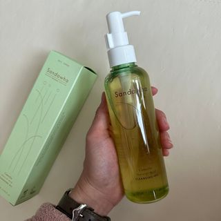 스킨큐어 산다화 순한 클렌징 동백 오일 200ml — 5점을 준 리뷰어가 2023년 4월 올린 사용 사진