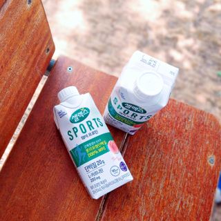 셀렉스스포츠 셀렉스 스포츠 웨이 프로틴 복숭아_ 330ml x 12팩 — 4.5점을 준 리뷰어가 2021년 4월 올린 사용 사진