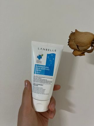 랑벨 수퍼내츄럴 아쿠아 수딩 크림 100ml — 5점을 준 리뷰어가 2022년 4월 올린 사용 사진