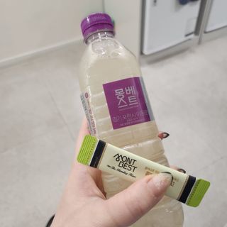 몽베스트 [MONTBEST]위드어스 500mL 20병 — 5점을 준 리뷰어가 2024년 3월 올린 사용 사진