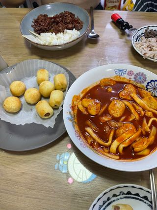 Dog&Ball 독앤볼 [Dog&Ball] 미니찹쌀볼도그 찹쌀치즈볼 — 4.5점을 준 리뷰어가 2021년 9월 올린 사용 사진