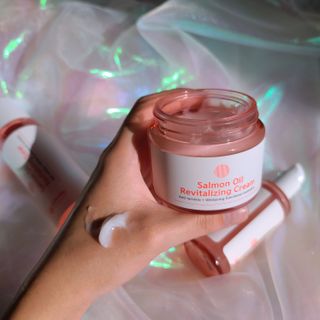 아이앤립 / EYENLIP 아이앤립 연어오일 리바이탈라이징 토너+앰플+크림 3종 세트 — 5점을 준 리뷰어가 2021년 8월 올린 사용 사진