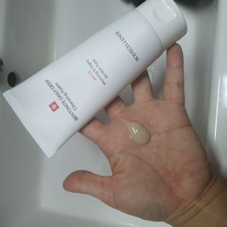 바디셀런스 벤토나이트 데일리 약산성 딥클렌징폼 120ml — 5점을 준 리뷰어가 2021년 12월 올린 사용 사진