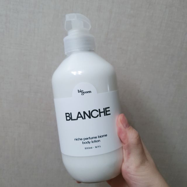 빅그린 니치퍼퓸 바이옴 바디로션 500ml (상탈,블랙베리앤베이,블랑쉐 중 택1) 리뷰 사진