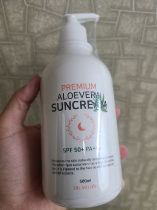 [닥터문] 프리미엄 알로에베라 선크림 500ml — 5점을 준 리뷰어가 2022년 6월 올린 사용 사진