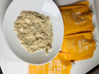 [덜다] 든든 식물성 단백질 쉐이크 40g X 7입 (곡물/딸기) — 5점을 준 리뷰어가 2023년 8월 올린 사용 사진