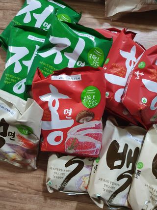 [풀무원] 자연은맛있다 정면, 백면, 홍면  세트 — 5점을 준 리뷰어가 2021년 4월 올린 사용 사진