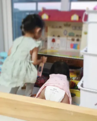마더케이 처음 화이트라벨 팬티기저귀 — 5점을 준 리뷰어가 2021년 10월 올린 사용 사진