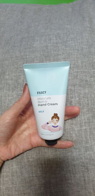 파시 FASCY 高保湿ハンドクリーム40ml+80ml セット — 5점을 준 리뷰어가 2021년 5월 올린 사용 사진