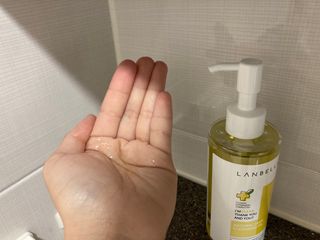 랑벨 내츄럴 딥 클렌징 오일 200ml (저자극 약산성 천연 클렌징) — 5점을 준 리뷰어가 2022년 5월 올린 사용 사진